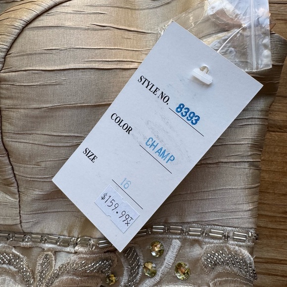 Annabelle Champagne Beaded Sheath Dress Size 16 NWT - Picture 6 of 11